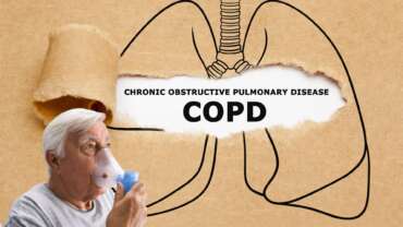 an old man using oxygen mask for the copd treatment